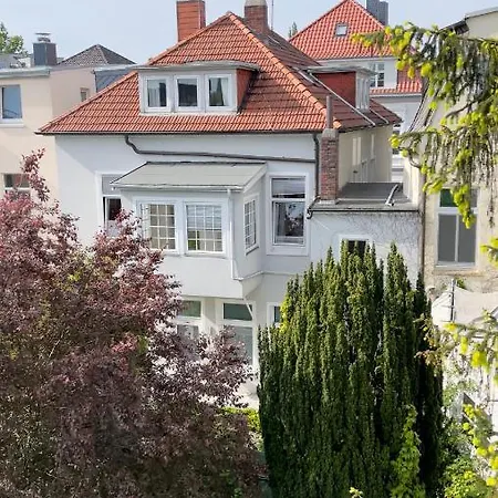 Schoenes City-apartment Mit 2 Schlafzimmer, Parkplatz, Ruhig Und Hell, D46-dg *