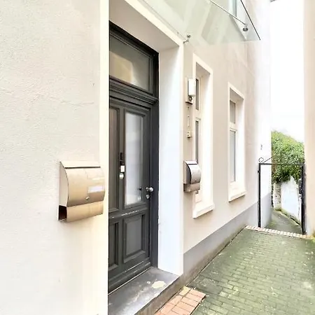 Schoenes City-apartment Mit 2 Schlafzimmer, Parkplatz, Ruhig Und Hell, D46-dg *
