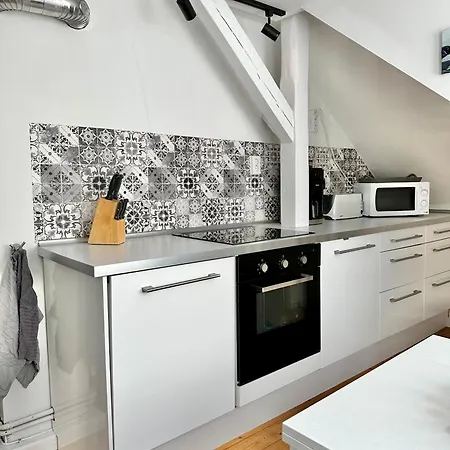 Apartment Schoenes City-apartment Mit 2 Schlafzimmer, Parkplatz, Ruhig Und Hell, D46-dg