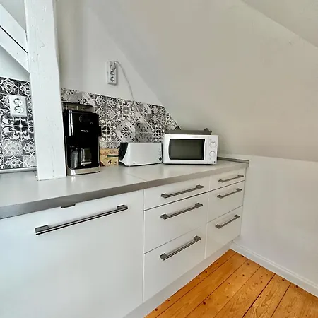 Schoenes City-apartment Mit 2 Schlafzimmer, Parkplatz, Ruhig Und Hell, D46-dg