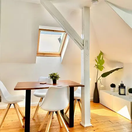 Lägenhet Schoenes City-apartment Mit 2 Schlafzimmer, Parkplatz, Ruhig Und Hell, D46-dg Oldenburg