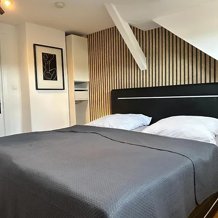 Schoenes City-apartment Mit 2 Schlafzimmer, Parkplatz, Ruhig Und Hell, D46-dg Lägenhet *