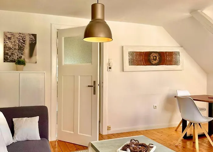 Schoenes City-apartment Mit 2 Schlafzimmer, Parkplatz, Ruhig Und Hell, D46-dg